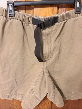 Vintage L.L. Bean Khaki Elastic Waist Shorts with Black Webbing Belt